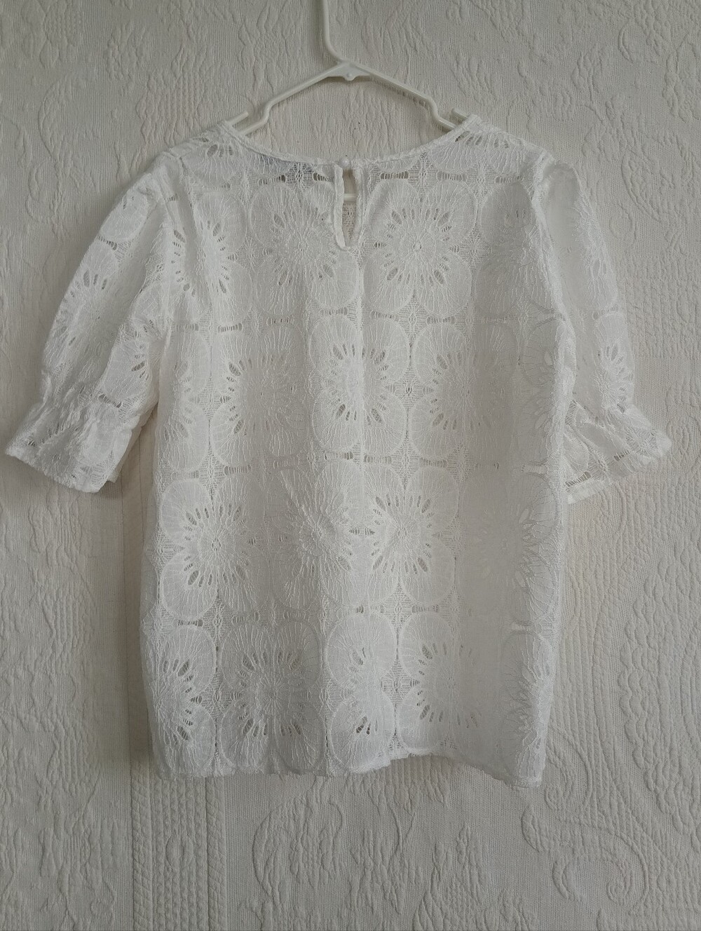 Luxveer White Lace Eyelet Blouse Plus Short Sleeve - Picture 8 of 10